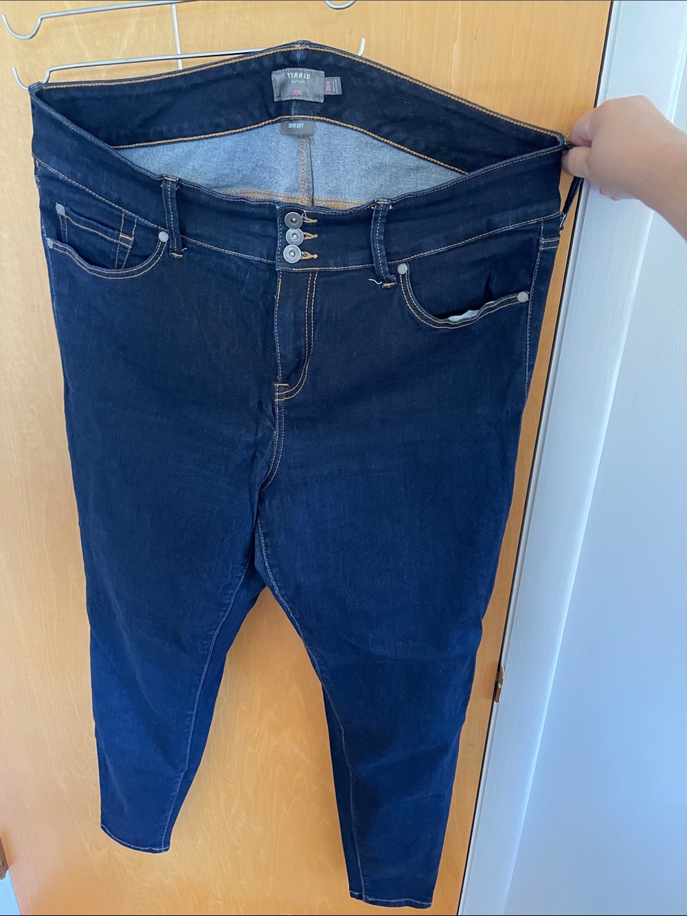 Torrid Feel the Fit Jeggings 20R